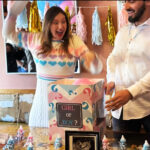 Surprise Balloon Box Gender Reveal Boy or Girl (30cm x 40cm) - Image 5